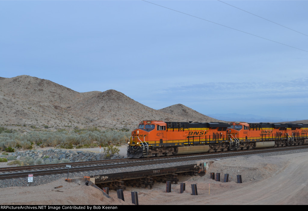 BNSF 4211